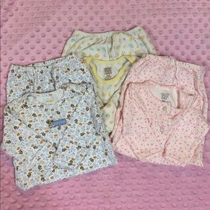 Carter’s 0-3 months gowns